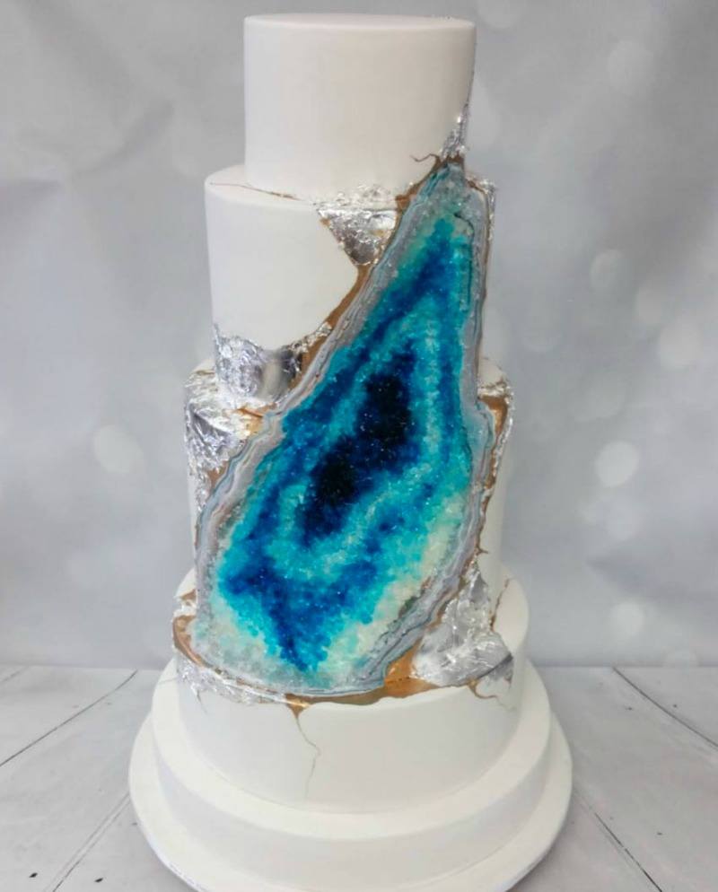 Blue Ring Geode Cake