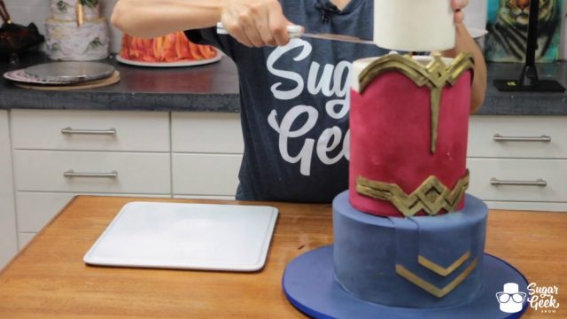 Cake Decorating Basics: How to Cut Cakes – Sugar Geek Show