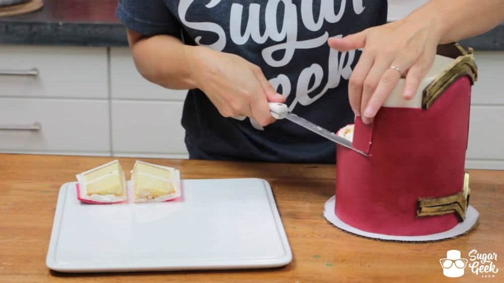 How to cut cakes