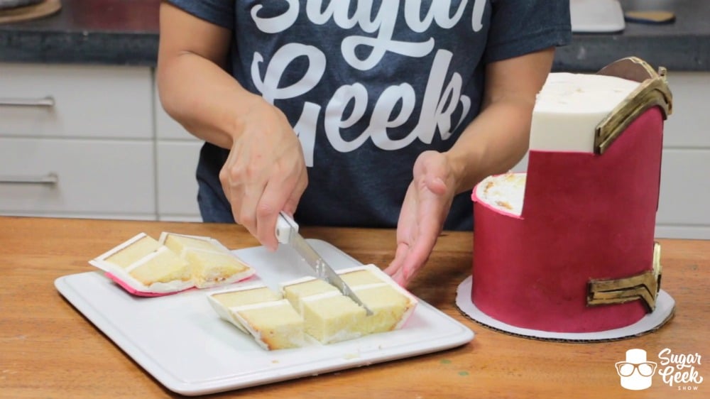 How to cut cakes