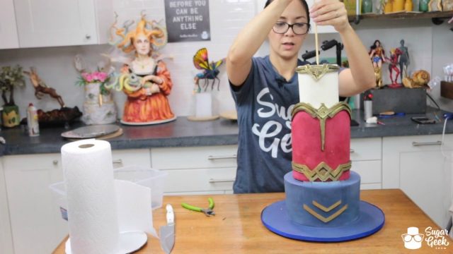 Cake Decorating Basics: Stacking Cakes With Straws – Sugar Geek Show