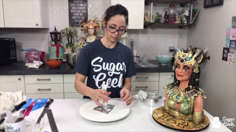 Sculpted Bust Cake Tutorial – Sugar Geek Show