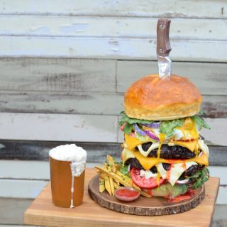 Giant Burger Cake Giant Gummy Beer