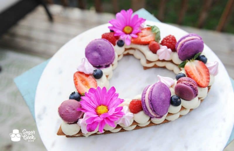 What is the best way to do these letters on a buttercream cake