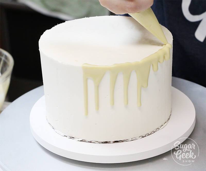 white chocolate cake decorating ideas