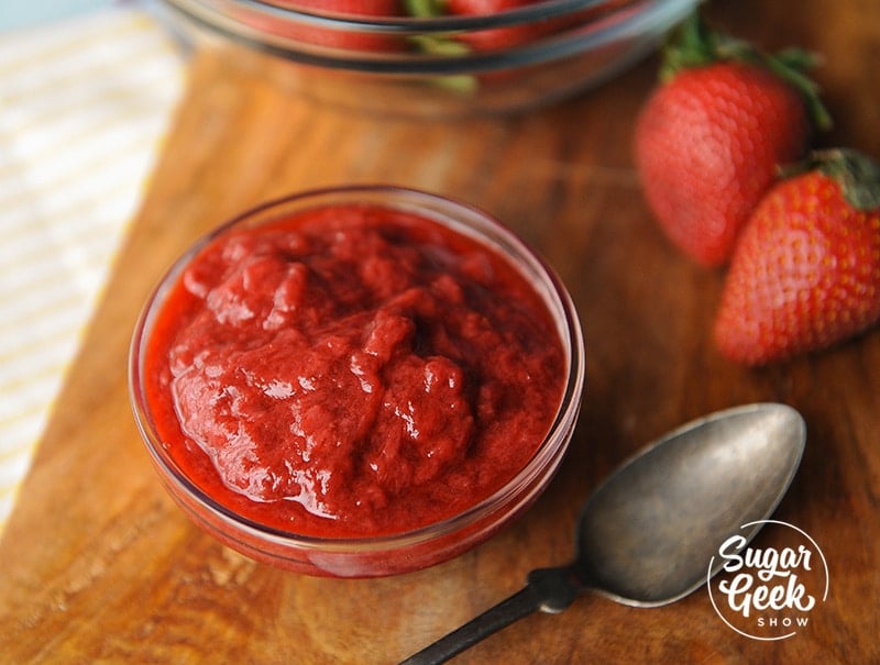 how to make a strawberry reduction