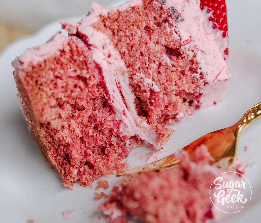 strawberry cake slice