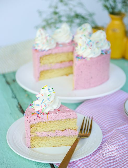 Gluten-Free Cake With Sugar Free Strawberry Frosting + Video | Sugar ...