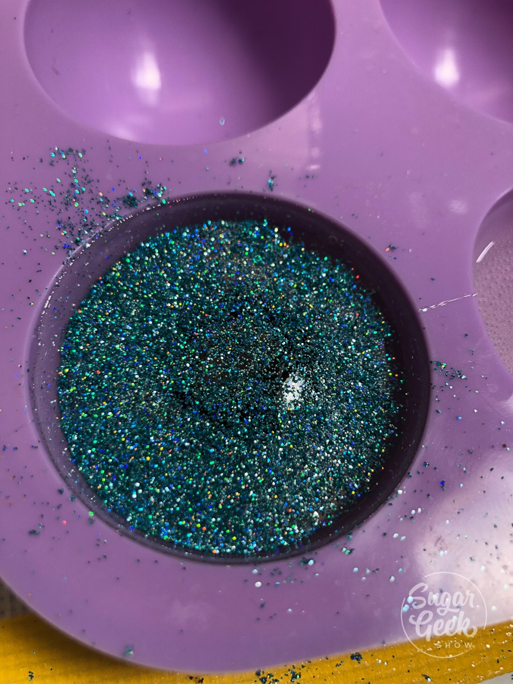 edible glitter eyes