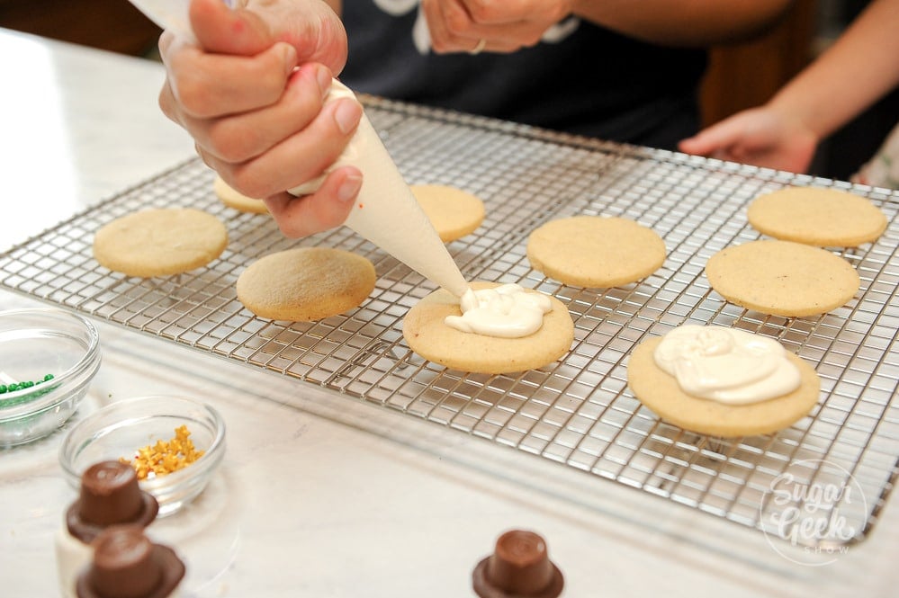 how to make melted snowman cookies