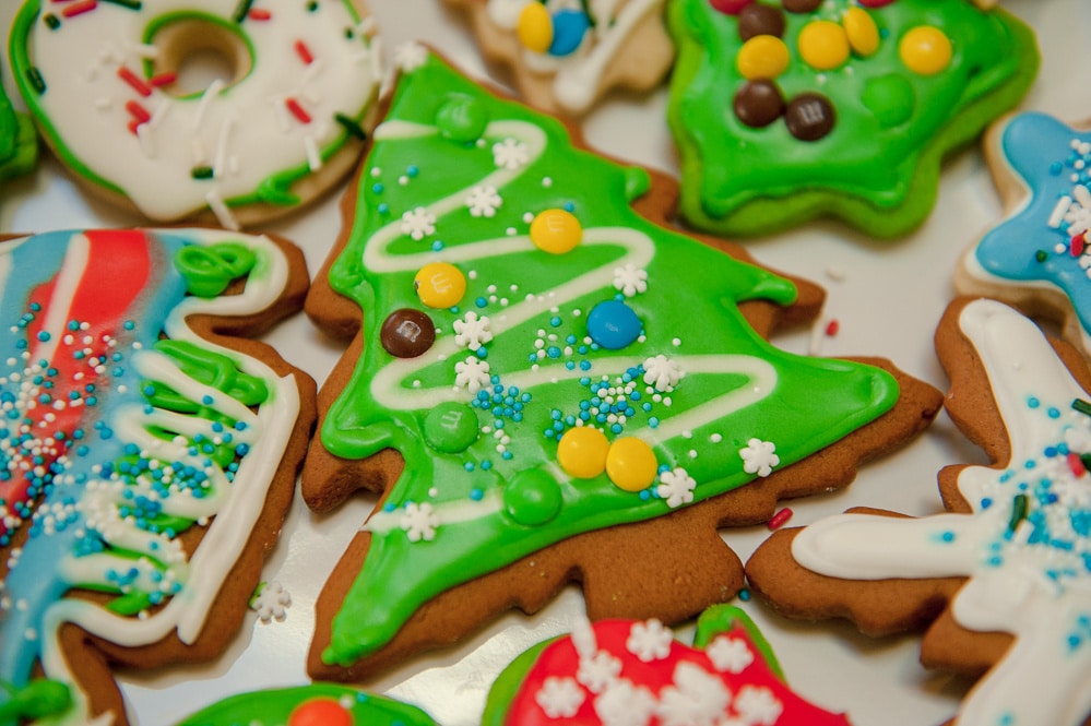 gingerbread cookies that are soft and chewy and get their amazing flavor from molasses, brown sugar, butter and spices. The best gingerbread cookie ever!