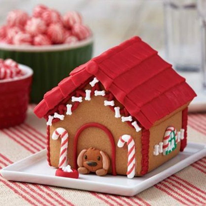 gingerbread doghouse