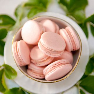 how to make delicious strawberry macaron with soft and chewy center, crisp shell and strawberry filling
