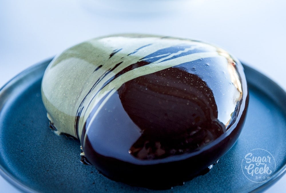 chocolate mirror glaze