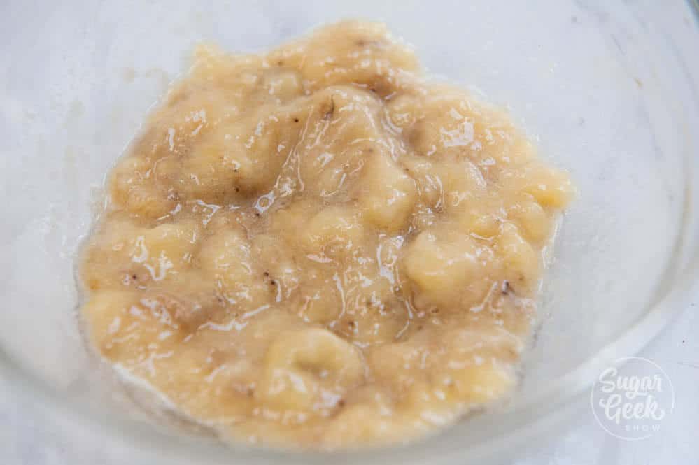 mashed bananas