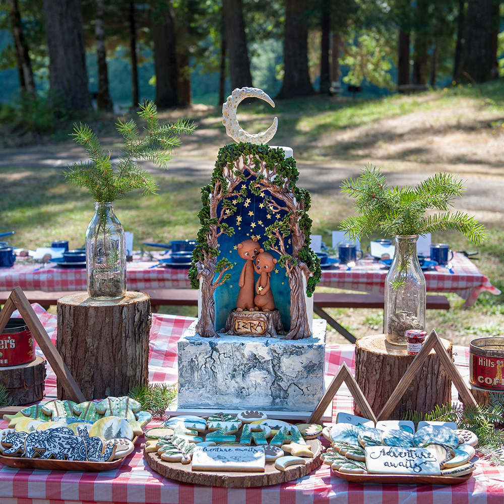 bear baby shower cake and dessert table