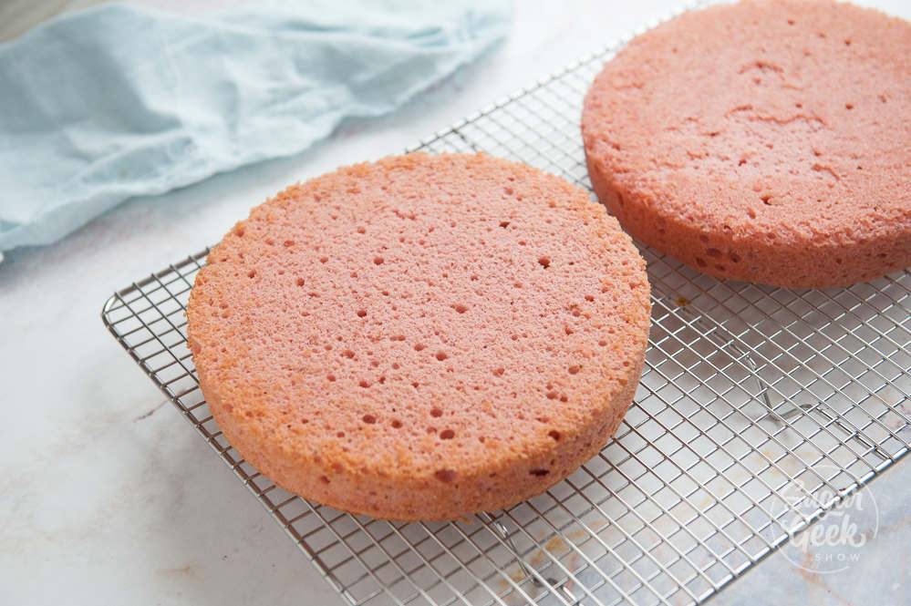 easy strawberry cake recipe