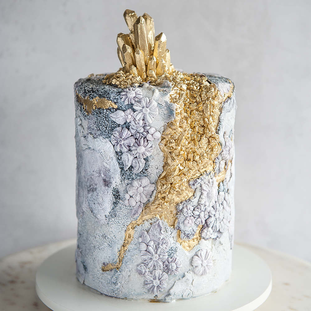 fondant stone texture on cake with gold geode