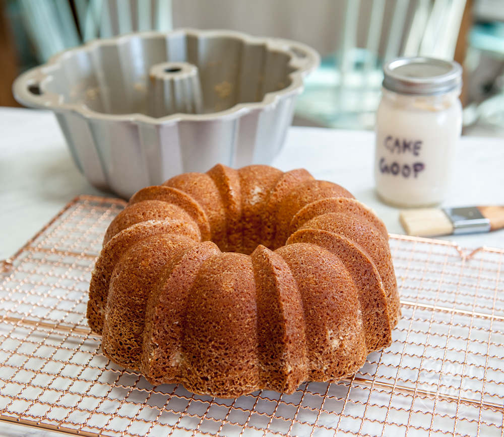 the best bundt cake pan to use