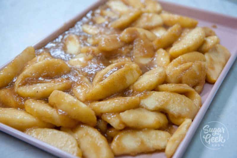cooked apple pie filling