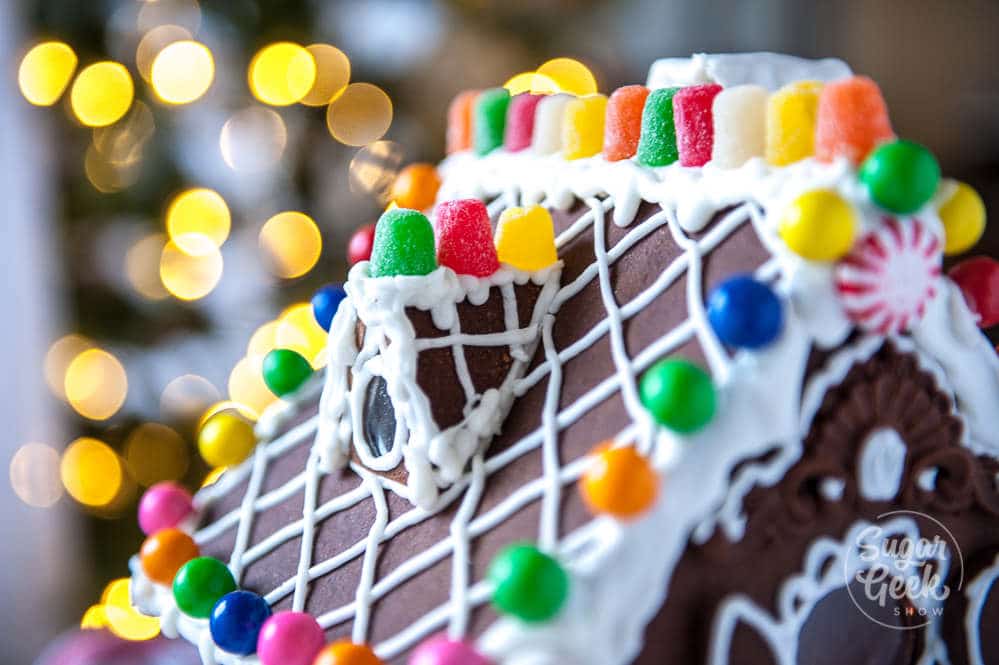 gingerbread house roof