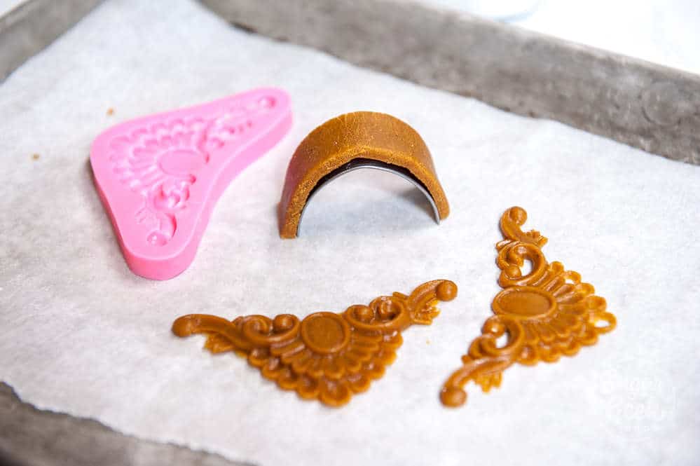molded gingerbread