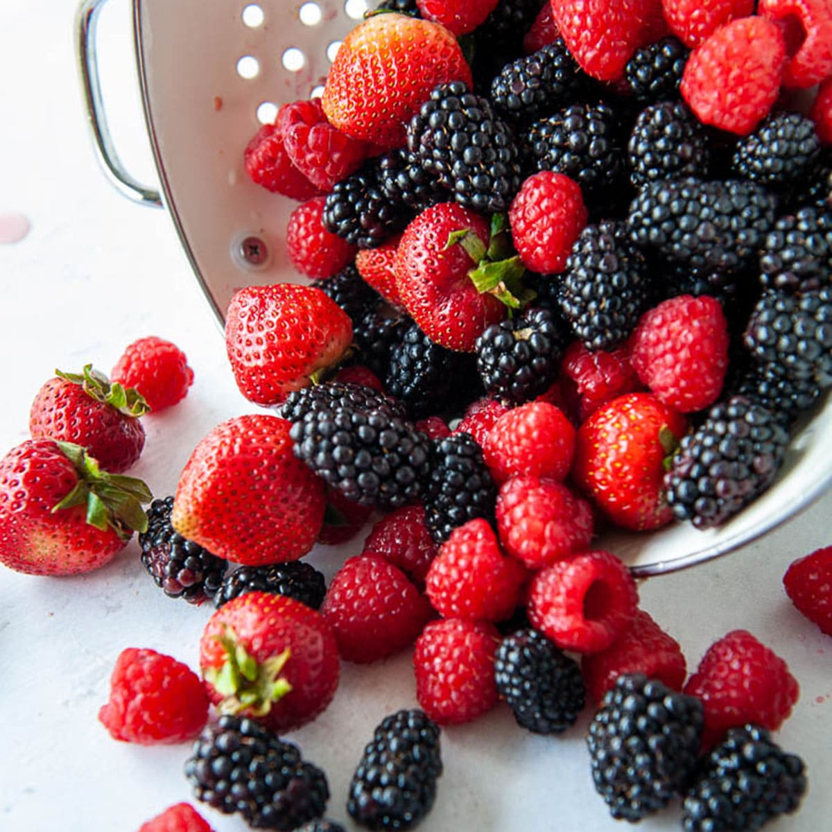 The Vinegar Solution For Perfectly Clean Raspberries