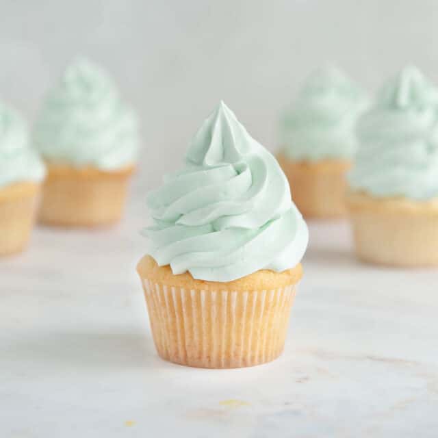 vanilla cupcake