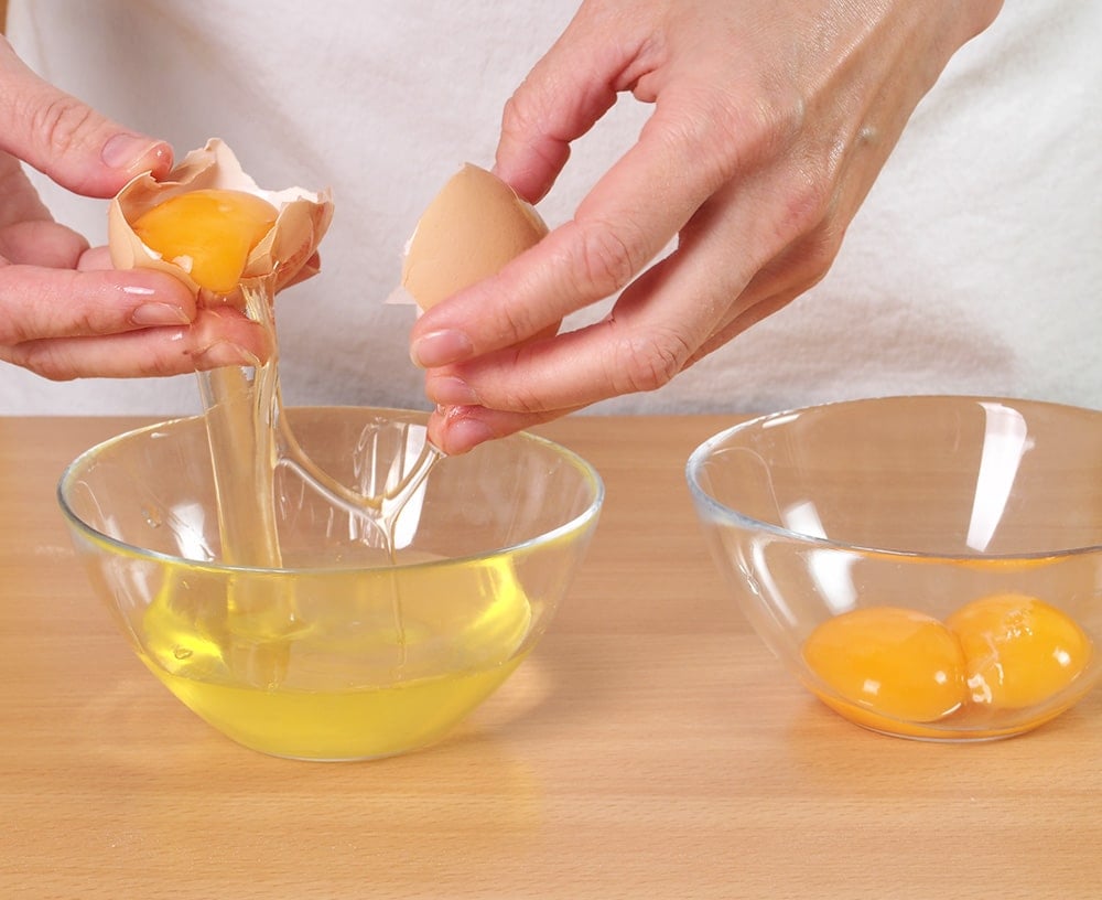 Separating egg yolk from white