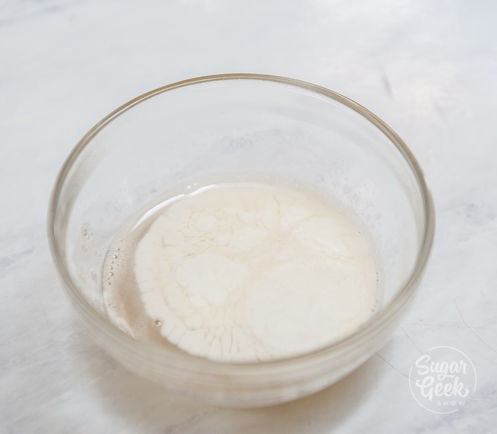melted gelatin with cream