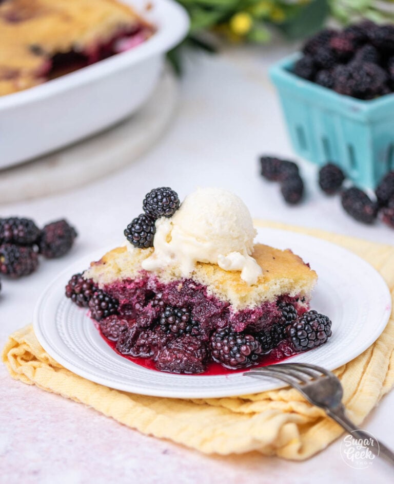 Moms Blackberry Sponge Cake – Sugar Geek Show