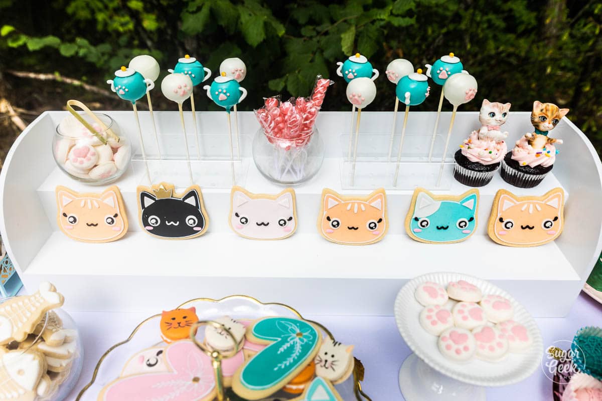 cat themed desserts