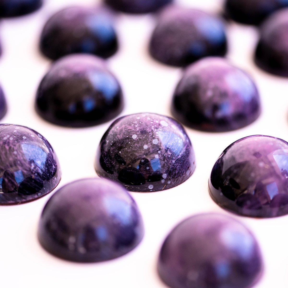 Cappuccino moulded bonbons  Bon bons recipe, Chocolate candy