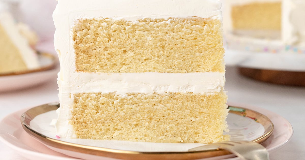 Easy Vanilla Cake (One Bowl Recipe) – Sugar Geek Show
