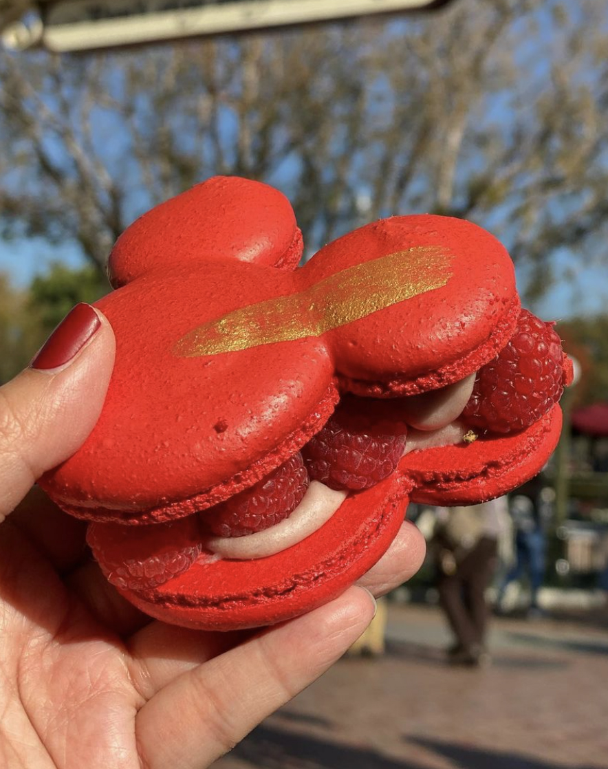 mickey macaron