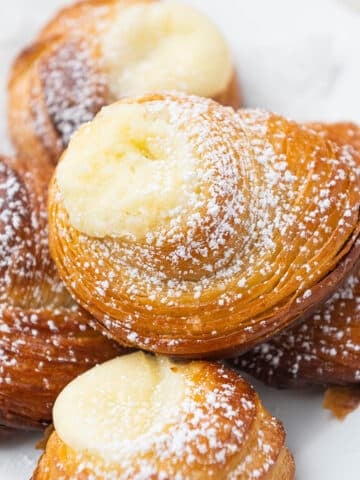 picture of cheese danishes