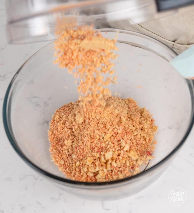 How To Make Easy Strawberry Crunch Topping – Sugar Geek Show