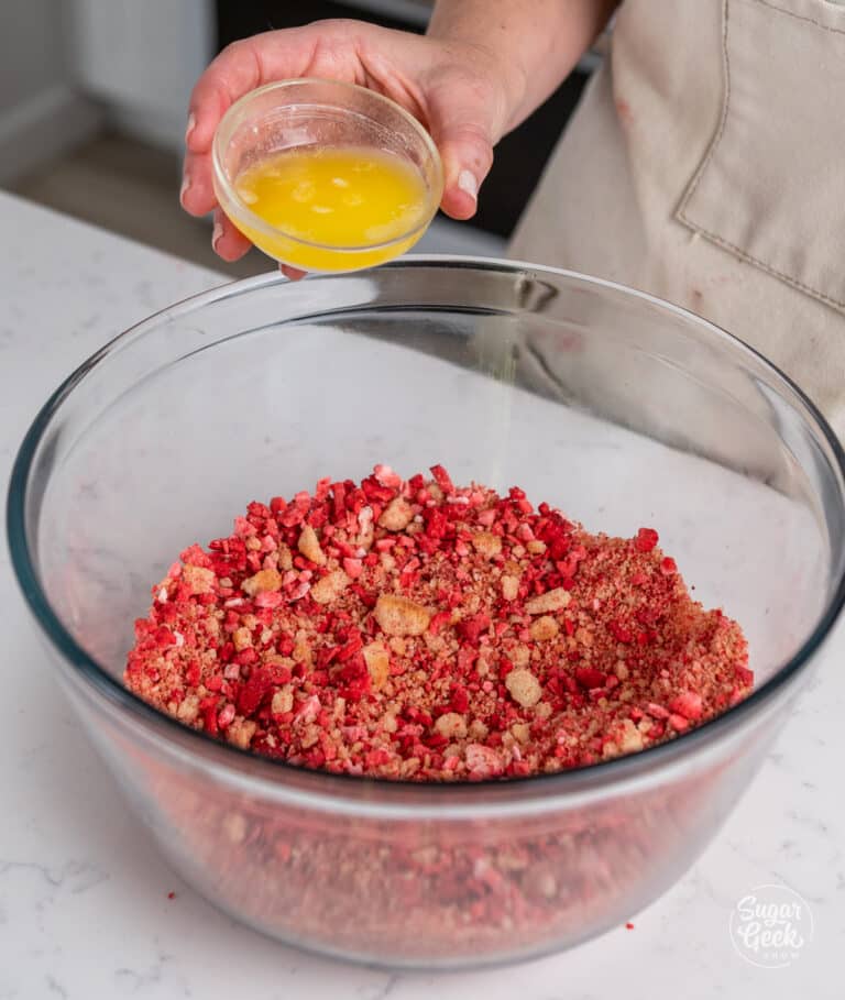 How To Make Easy Strawberry Crunch Topping – Sugar Geek Show