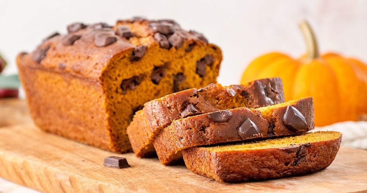 Moist Pumpkin Chocolate Chip Bread Recipe – Sugar Geek Show