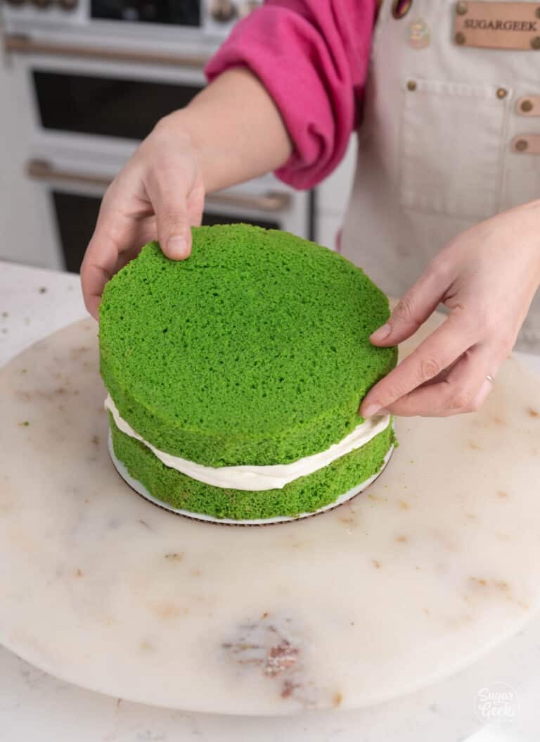 Green Velvet Cake Recipe With A Gold Drip Sugar Geek Show 5578