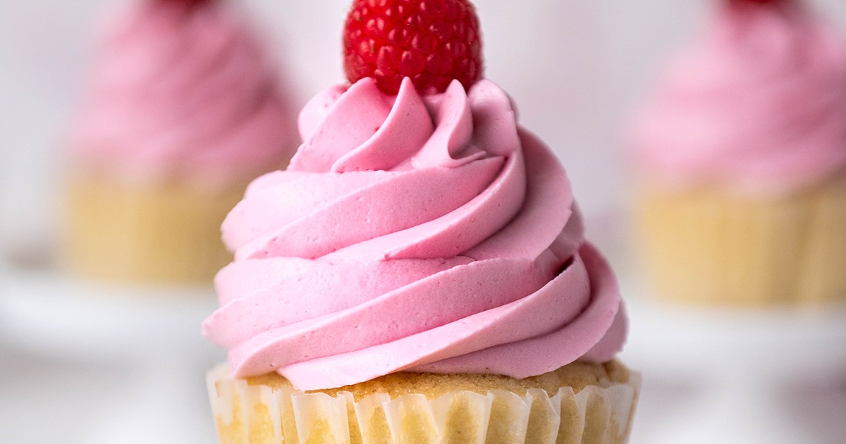 The Best Raspberry Buttercream Frosting Sugar Geek Show 6271