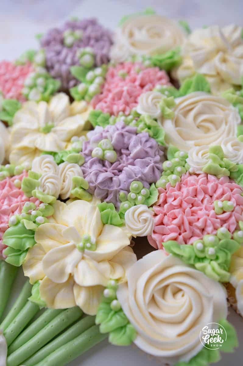 closeup of buttercream flowers