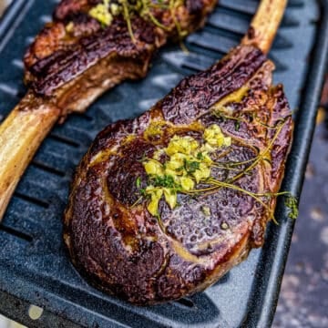 close up of tomahawk steak