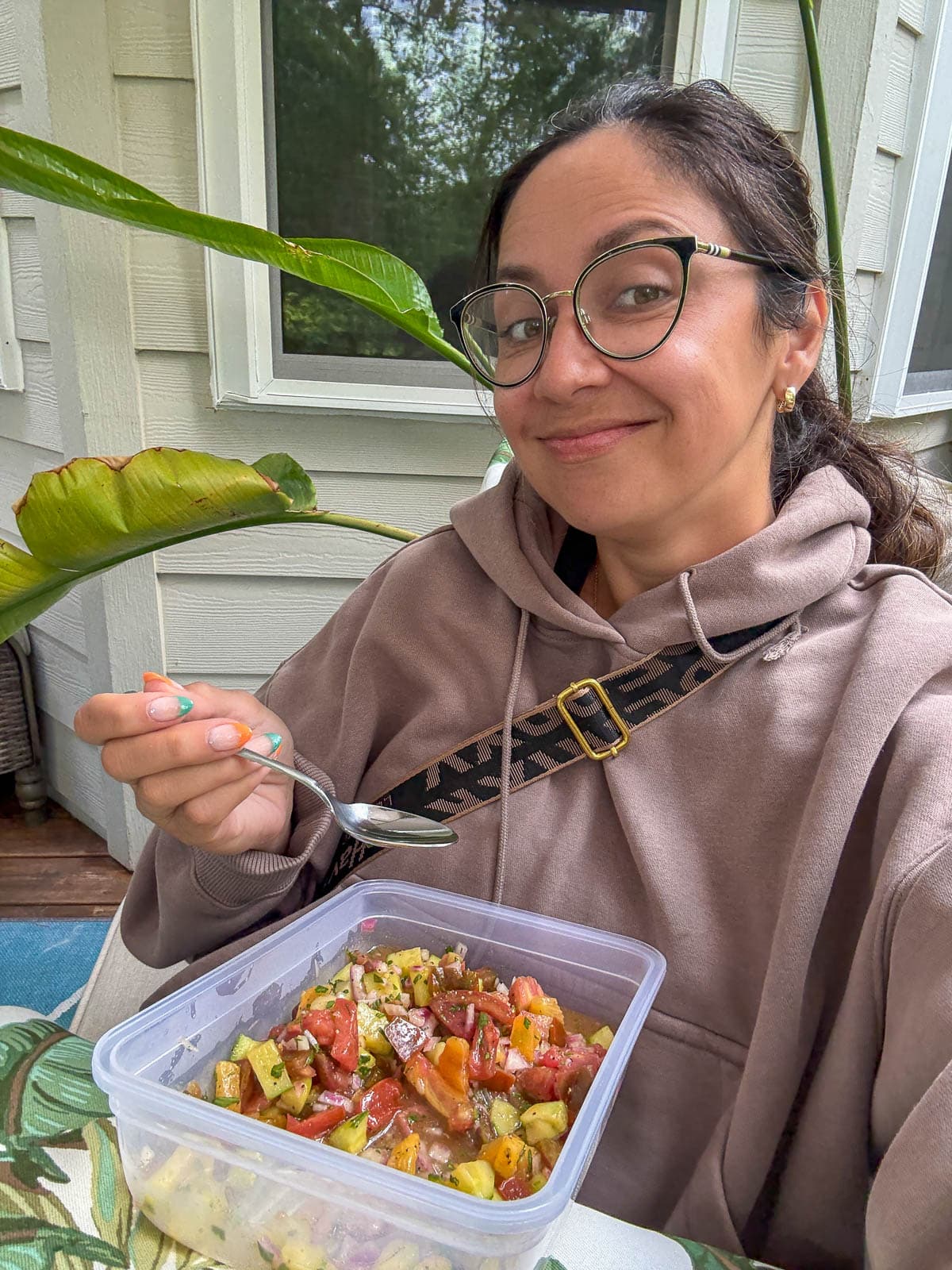 liz marek eating leftover moroccan tomato salad