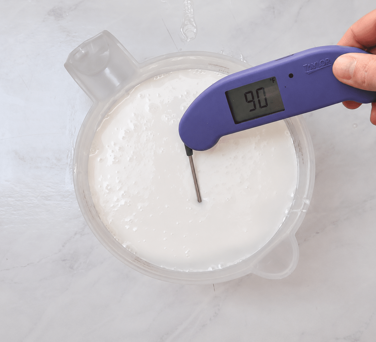 Thermometer reading 90º F in the white mirror glaze.