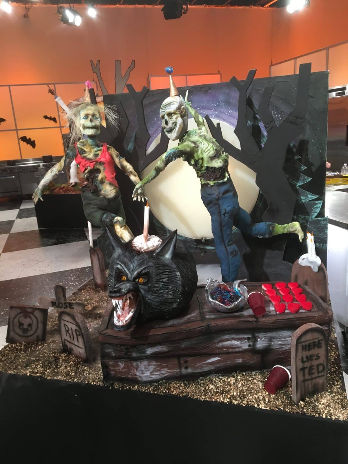 Zombie sculpted cake made by Liz Marek on Food Network Halloween Wars